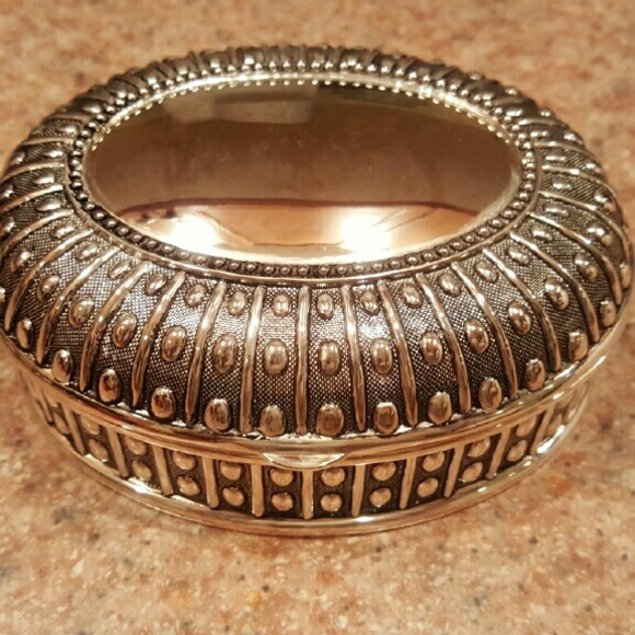 Silver-plated jewelry box