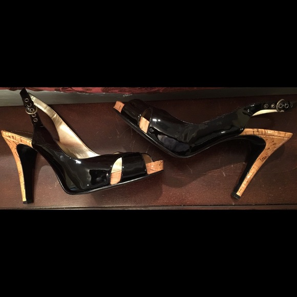 GUESS Patent leather, cork heel, sling backs Sz 9
