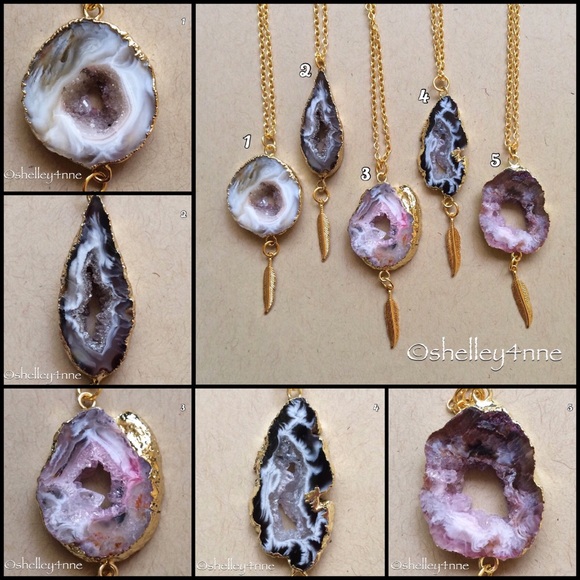 Agate Feather Necklace - Picture 2 of 2