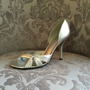 Silver open toe dress shoe