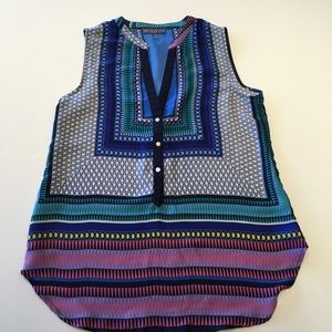 Sleeveless Geometric Patterned Top