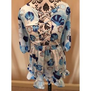 Final sale 🌸Floral lace up dress