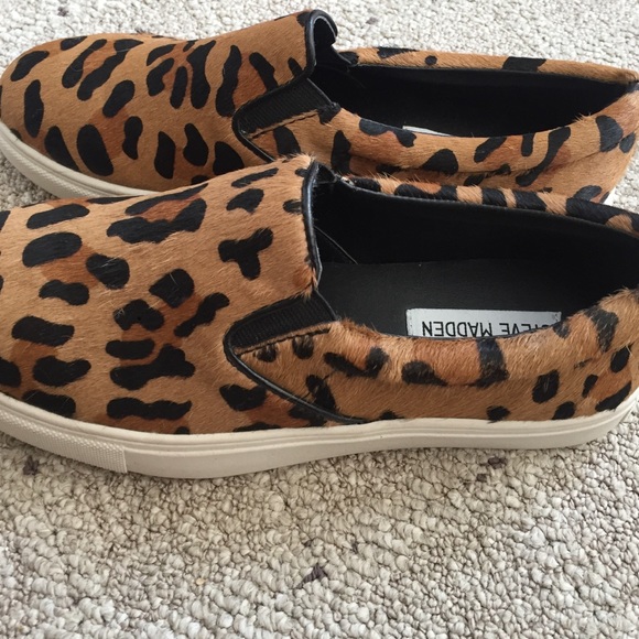 Steven Madden Ecentric leopard slip ons