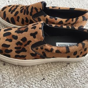 Steven Madden Ecentric leopard slip ons