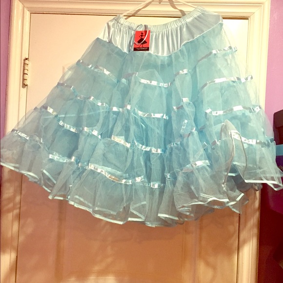 Unique vintage Petticoat NWT