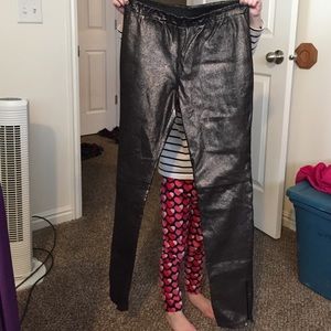 NWT AQUA genuine metallic leather leggings!  SZ. M