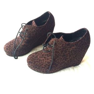 Forever 21 brown leopard print wedges