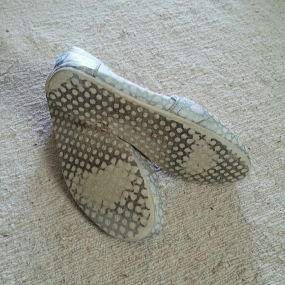 Toms .Slip on.woman...just for wekend - Picture 3 of 4