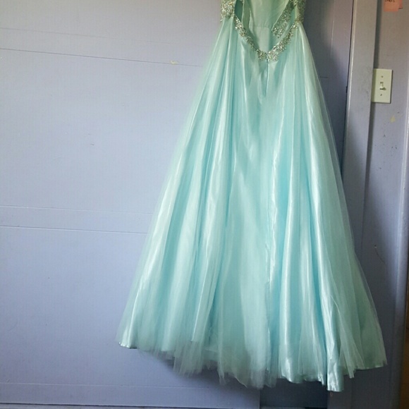 Prom Dress - Picture 4 of 4