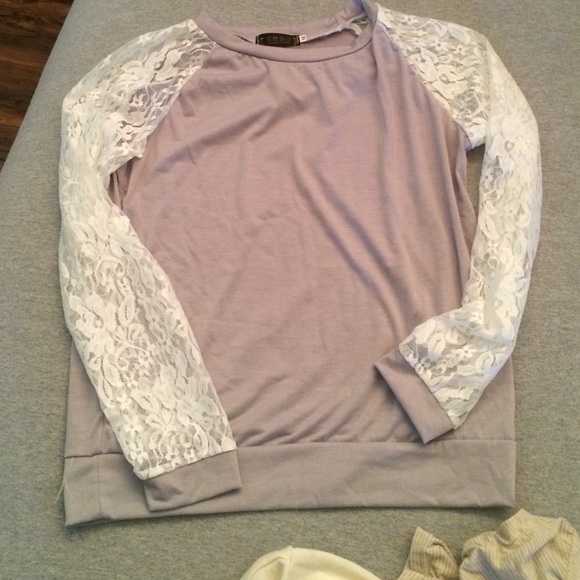 3 women's tops size S - Picture 2 of 3
