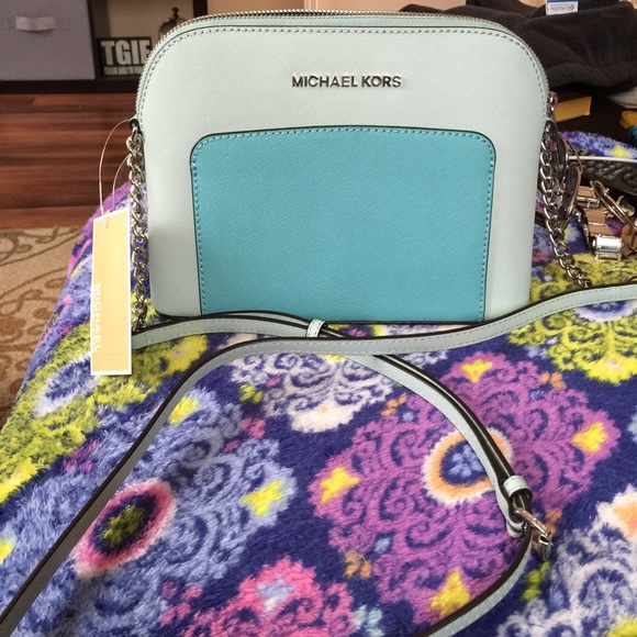 Michael Kors crossbody purse