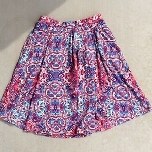 LuLaRoe Medium Madison Skirt with pockets