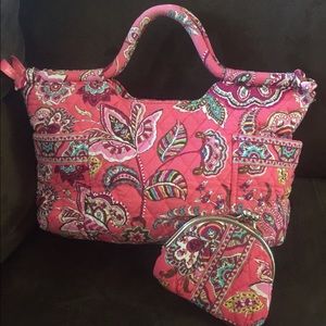 Vera Bradley Purse with small matching clutch!