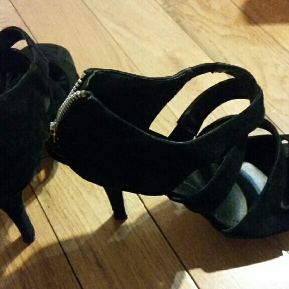 Bcbg black suede heels - Picture 2 of 4