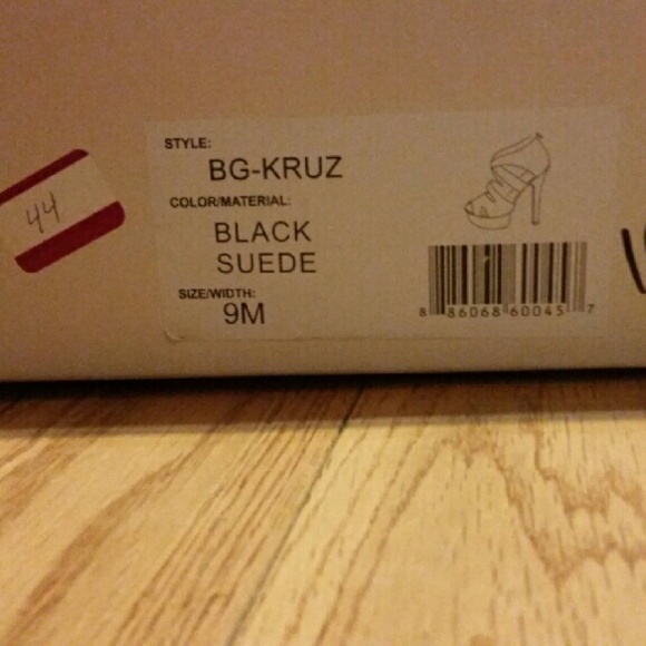 Bcbg black suede heels - Picture 4 of 4