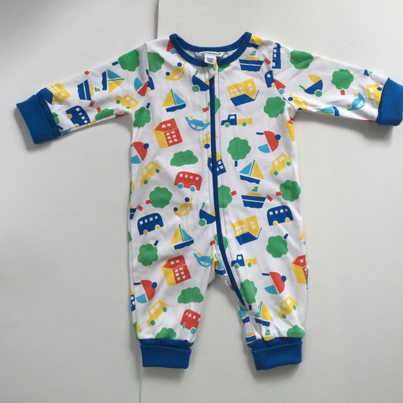 Cotton interlock coverall. Full front zip.