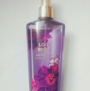 Victoria's Secret Love Spell Fragrance Mist