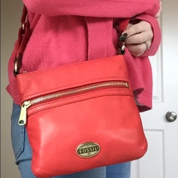 🎁SALE! DEEP WATERMELON FOSSIL BAG