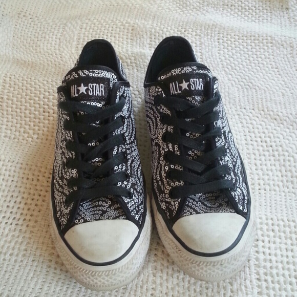 Womens black Converse