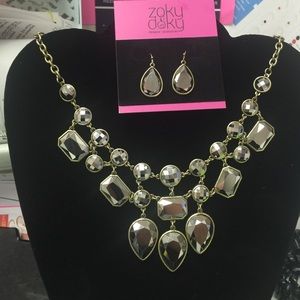 Stunning Mirrored Faceted Gem Necklace, NWT