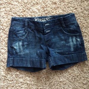 Express distressed jean shorts
