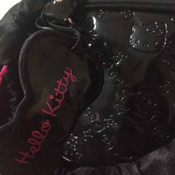 Genuine Hello Kitty Patent Embossed Tote - Picture 4 of 4