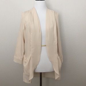 🚫sold🚫{LC Lauren Conrad} flowy blazer