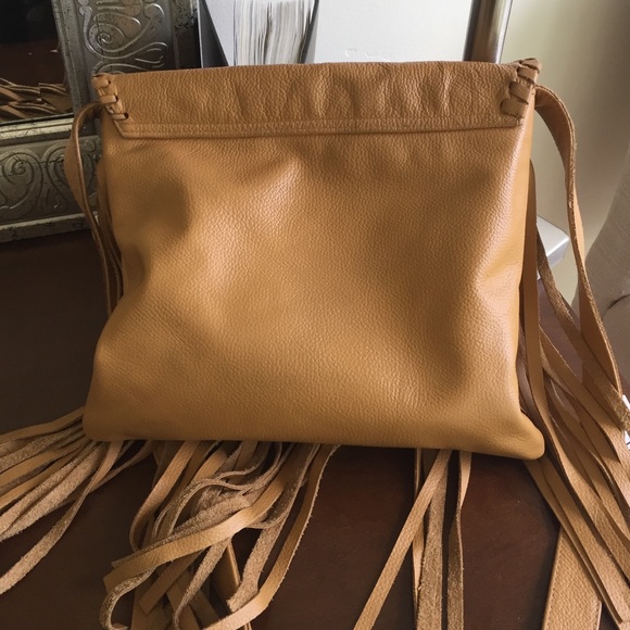 JJ Winters - Emma Messenger - Picture 2 of 4