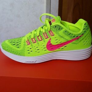 NWT NIKE RUNNING SHOES!