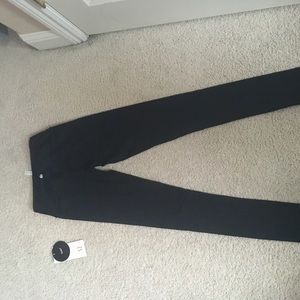 Lululemons size 2