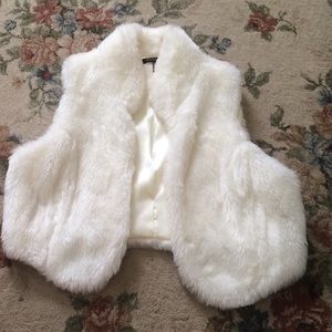 Fur vest