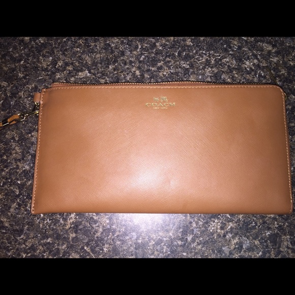 Coach wristlet/wallet