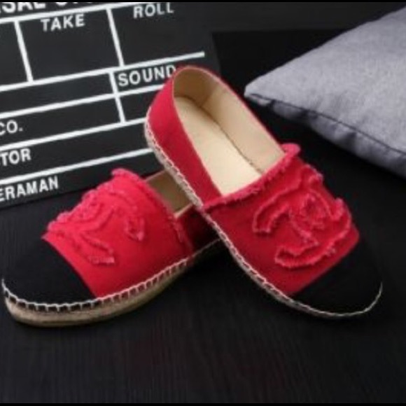 Chanel flat shoes