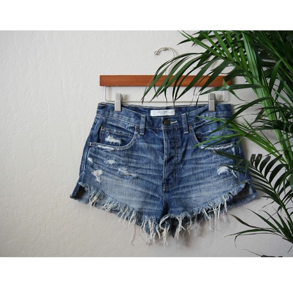 🌻The Perfect High Waisted Festival Shorts🌻