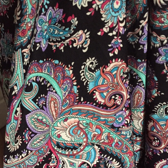 🏆HOST PICK🏆💘Sexy Plunge Back Paisley Dress - Picture 4 of 4