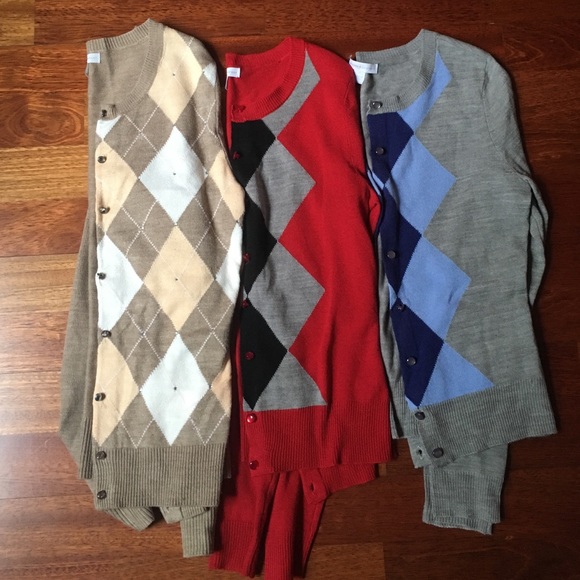 Bundle of three NY&C sweaters