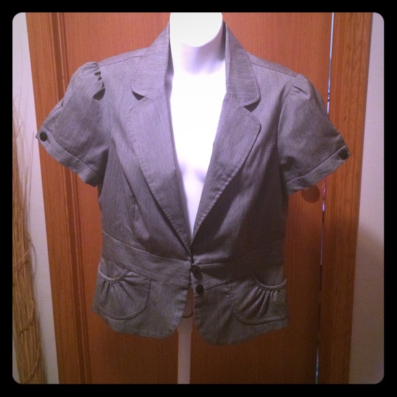Maurice's Short sleeve blazer