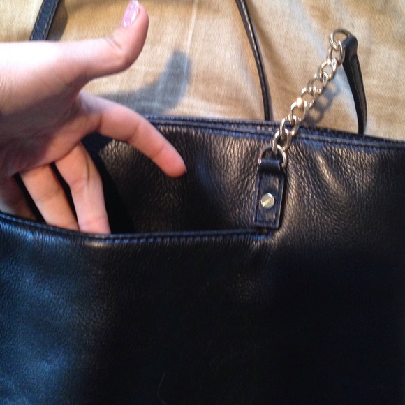 💯Authentic Black Leather MK Bag - Picture 3 of 4