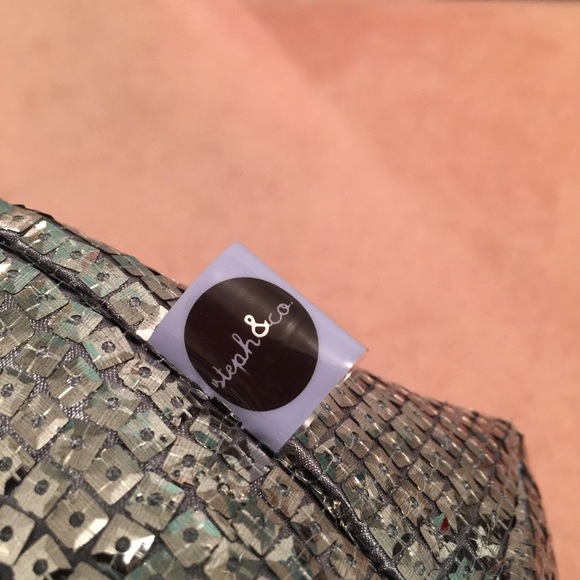 Sequin Cosmetics Case - Picture 3 of 4