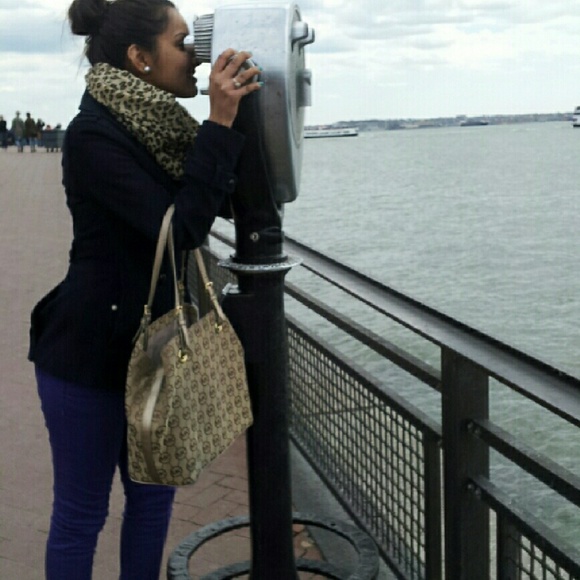 Leopard Print Scarf - Picture 3 of 3