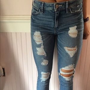 Hollister High waisted Denim distressed jeans
