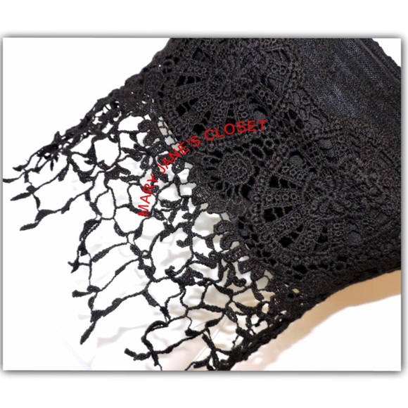 🌞SALE 🌞 Black crochet bandeau top Sz M or L - Picture 3 of 4