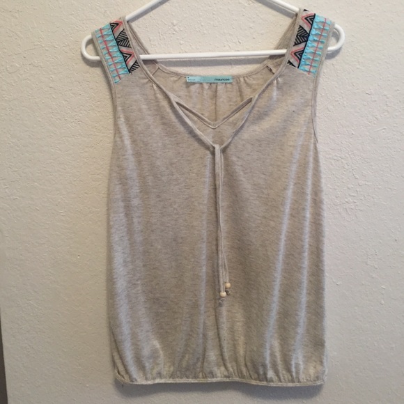 Cute Maurice's cotton top