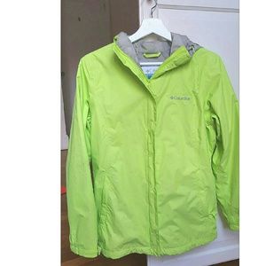Columbia Women Lightweight Omni-Tech Jacket