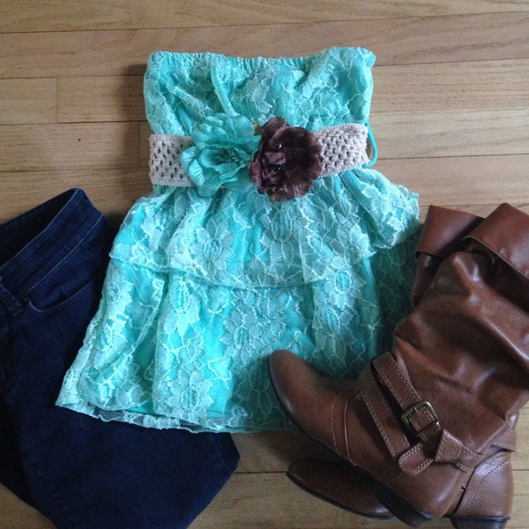 💙SALE!💙NWT Rue 21 Lace Strapless Top - Small - Picture 3 of 4