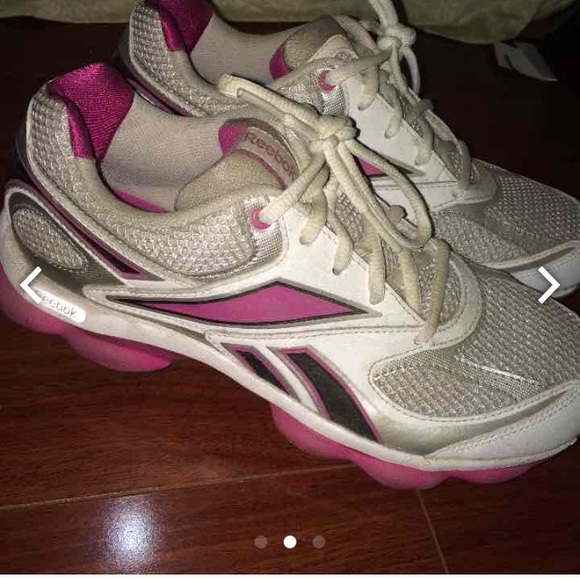 Reebok running shoes - Picture 2 of 3