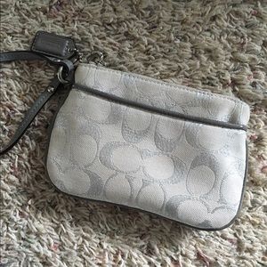 🆕 Small Coach Wristlet !