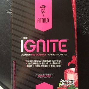 Fitmiss ignite pre-workout 28 individual packets.