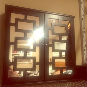 Jewelry box with earrings !