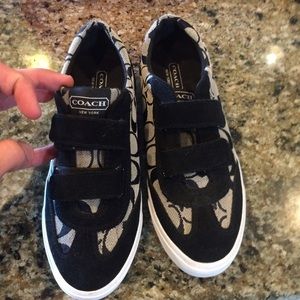 Never worn Coach shoes size 7 1/2